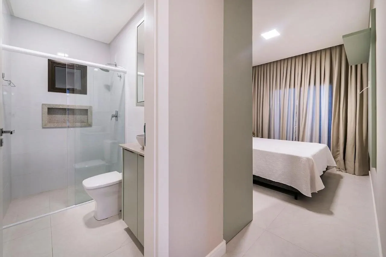 Aluguel Apartamento 2 Suites Bombinhas 0*,  Brasil